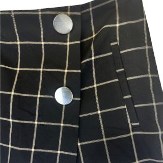 Saia calção xadrez preto e bege | Kilograma