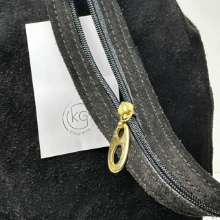 Mochila preta de camurça | Kilograma