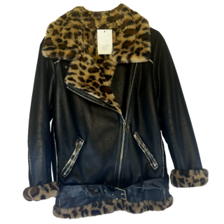 Casaco preto com pelo tigresa | Kilograma