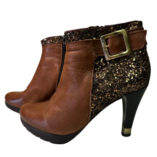 Botas camel com brilhantes | Kilograma