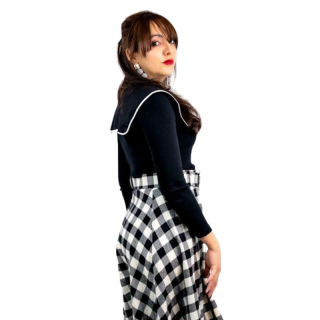 Blusa preta com gola | Kilograma